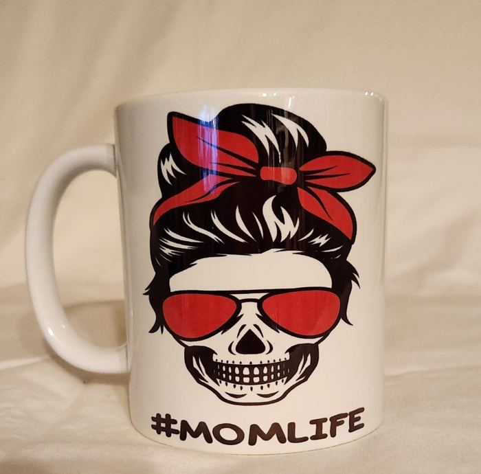 “#MomLife” mug by Creative Custom Designs